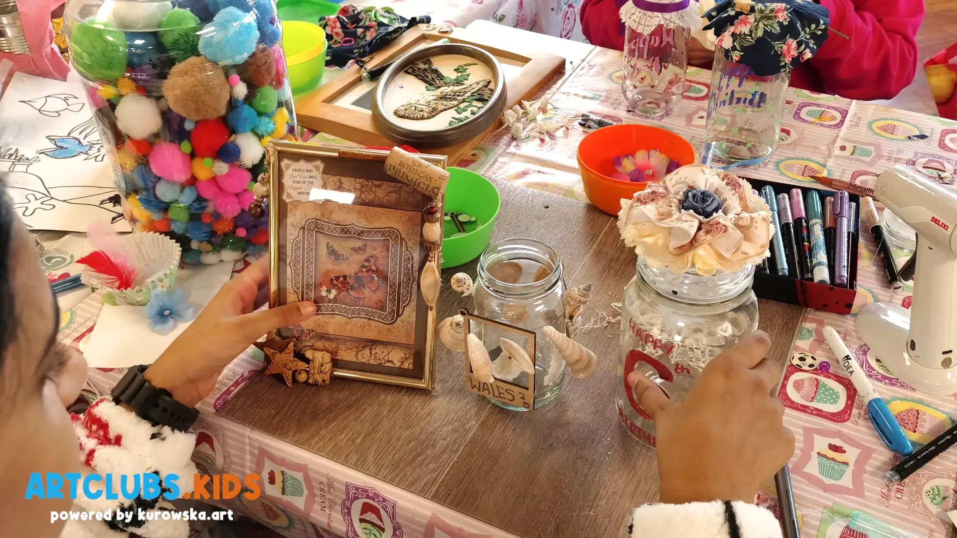 Art and Craft Workshops for Children - Art and Craft Creations